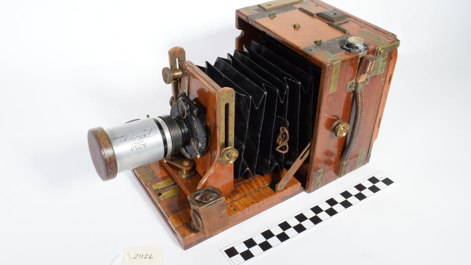 TE Lawrence’s camera – BACK IN TIME ANTIQUE PROPS CHALLENGE