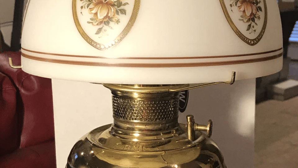 Bradley & Hubbard 1887 Oil Lamp – BACK IN TIME ANTIQUE PROPS CHALLENGE