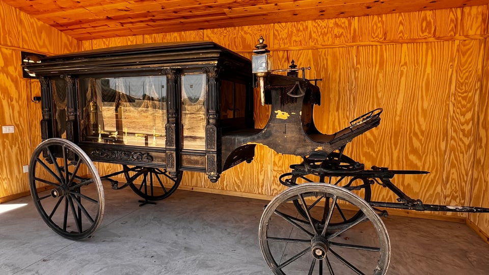 Hearse – BACK IN TIME ANTIQUE PROPS CHALLENGE