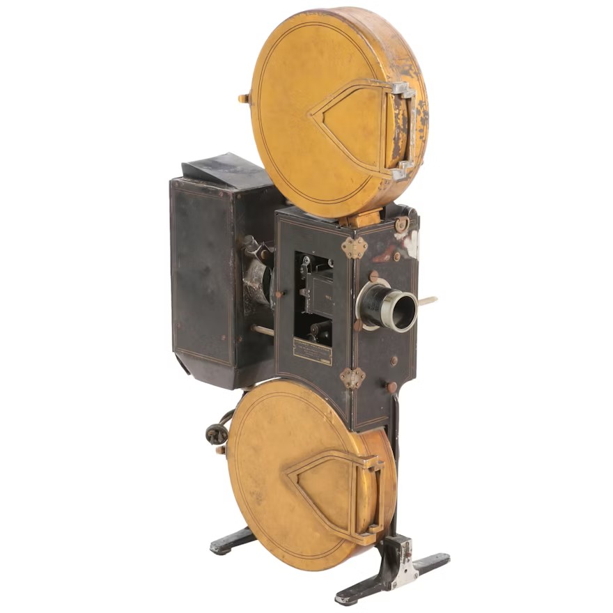 Holmes 35mm Silent Movie Projector – BACK IN TIME ANTIQUE PROPS CHALLENGE by Nerdicon5000 – Update #1