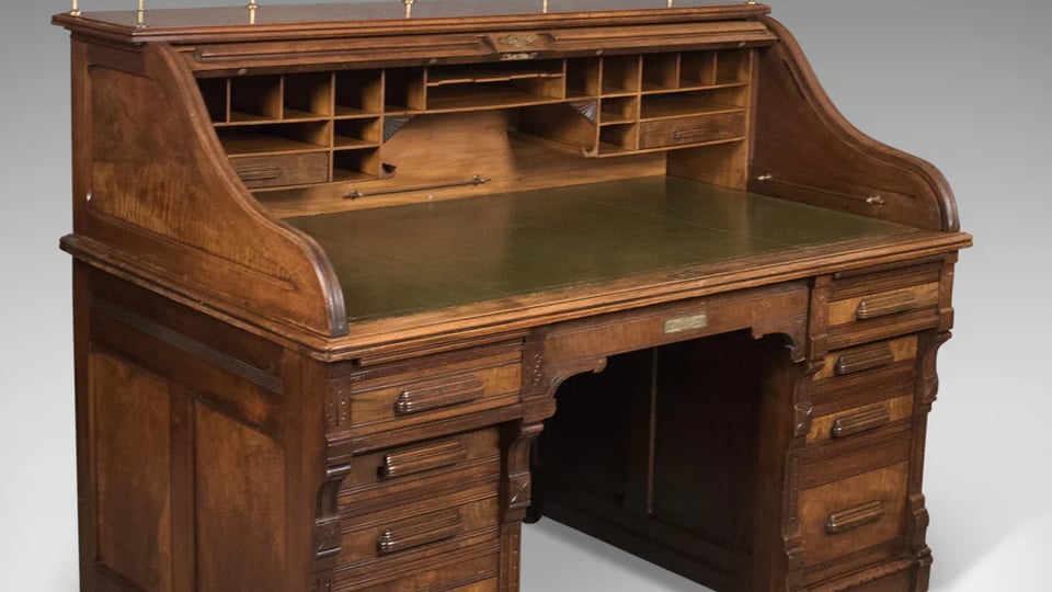 1910 Roll Top Desk – BACK IN TIME ANTIQUE PROPS CHALLENGE
