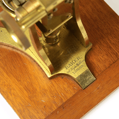 Show image 10